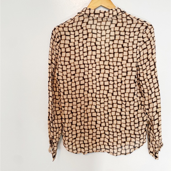 Sheer geometric print blouse - Picture 5 of 8
